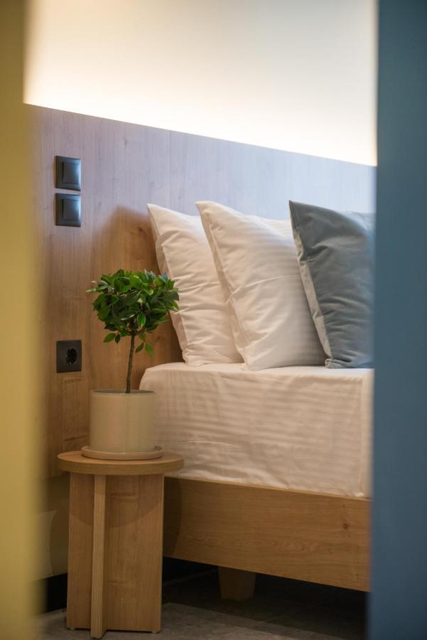 Metis Urbane Living Spaces Athènes Extérieur photo