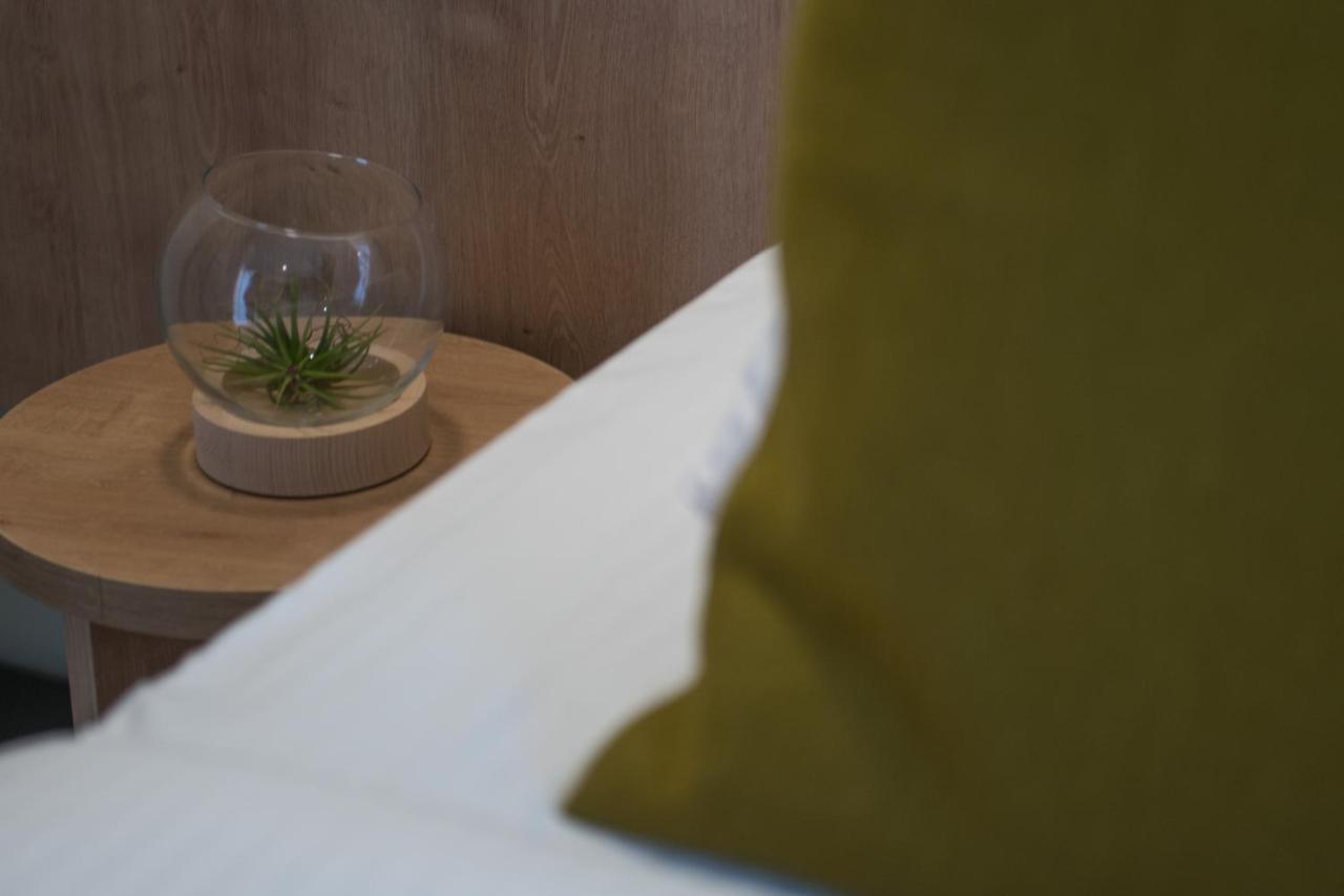 Metis Urbane Living Spaces Athènes Extérieur photo