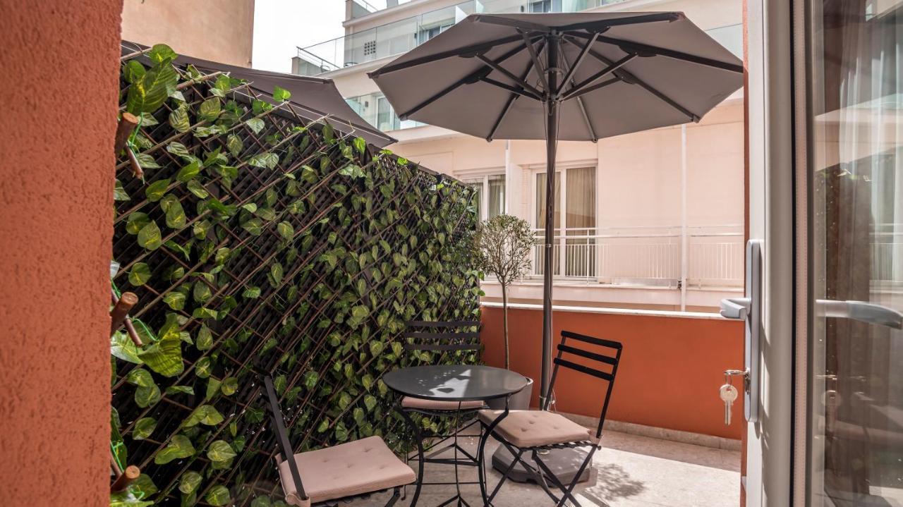 Metis Urbane Living Spaces Athènes Extérieur photo
