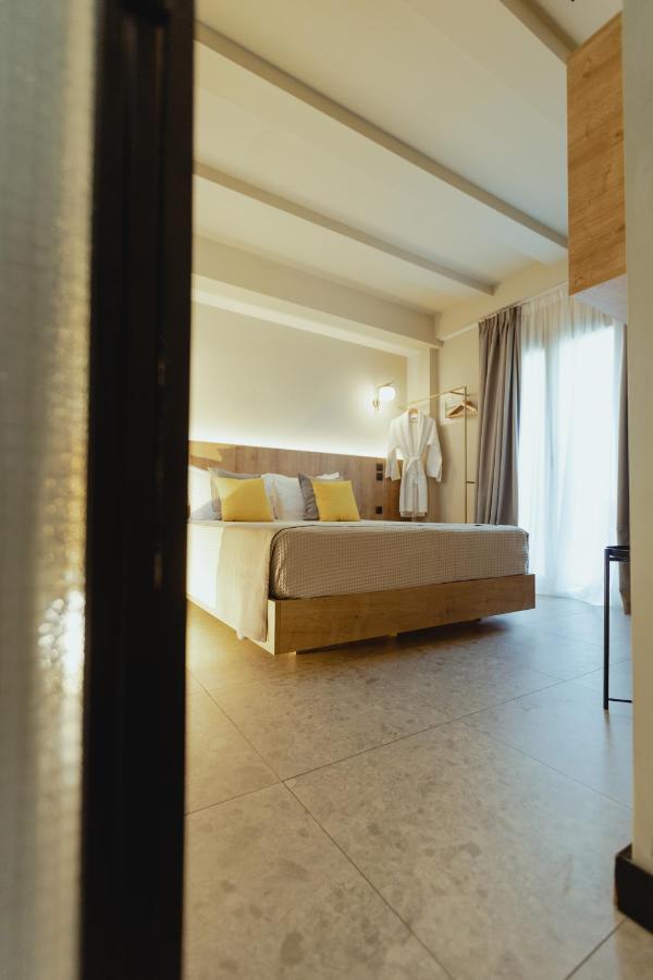 Metis Urbane Living Spaces Athènes Extérieur photo